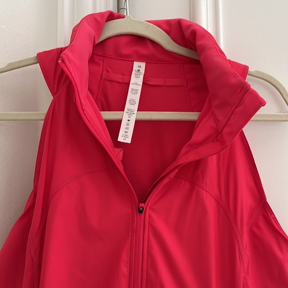 Lululemon vest sz 10 hot pink - Picture 2 of 4